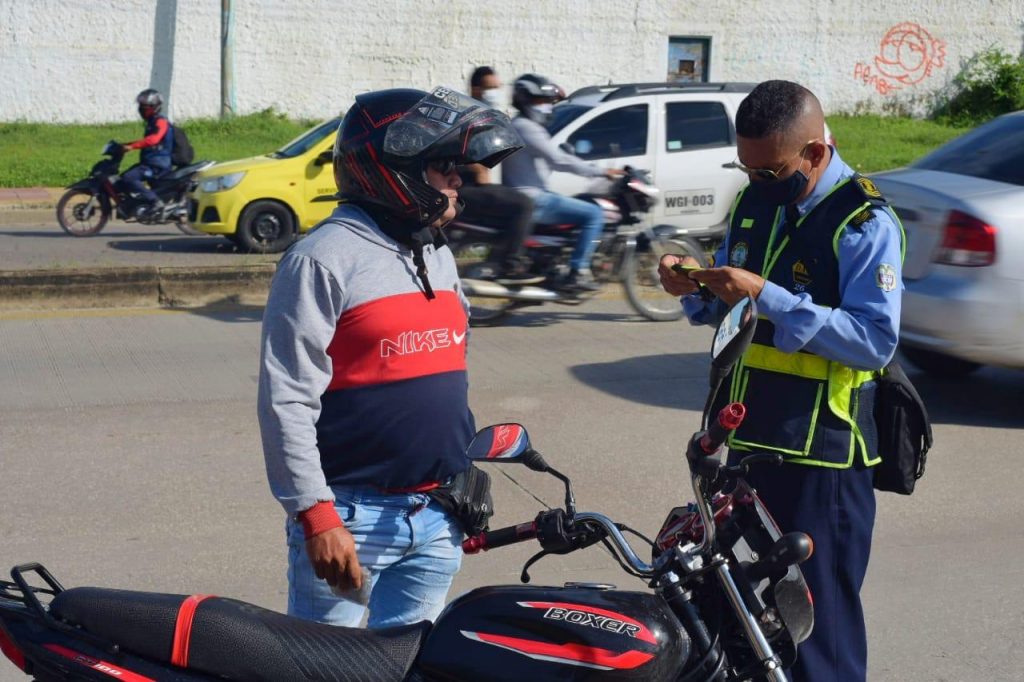 En el nuevo pico y placa el dìa sin moto es el segundo y último viernes de cada mes,