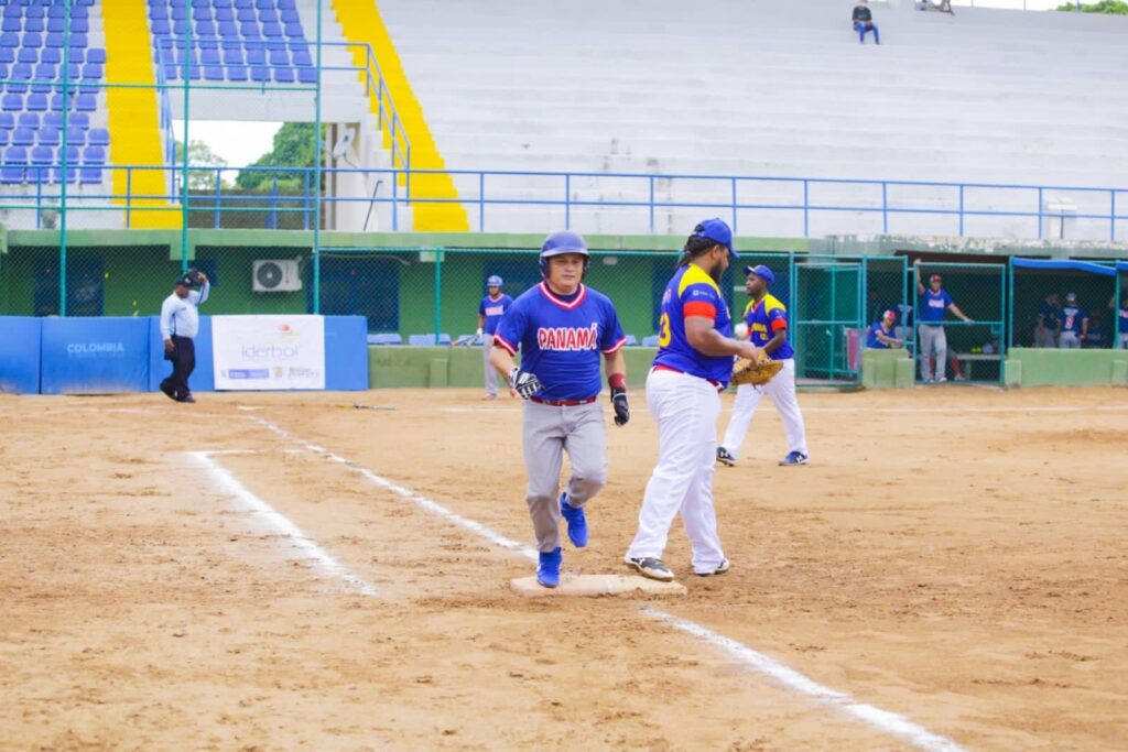 Colombia en la 1a copa internacional