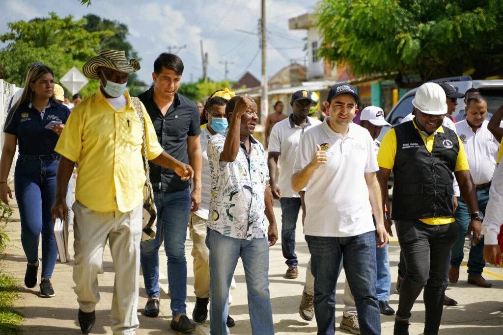 Gobernación de Bolívar le cumple a Palenque con obras de pavimentación de su calles principales