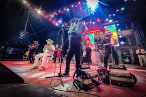 Maravilloso inicio de FESTINARÍA en el Carmen de Bolívar, además Feria Artesanal y Gastronómica Bolívar de la Feria artesanal Pa' todo el Mundo