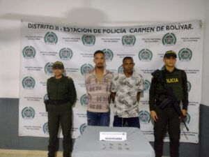 "Encanadas" pasaron 10 personas en la noche de velitas: se les incautó 12 kilos de pólvora, no hubo accidentes de tránsito 