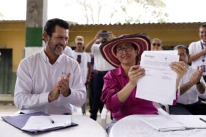 Emotivo recibimiento de la comunidad de El Piñal a Surtigas por la inversión cercana a los $1.400 millones