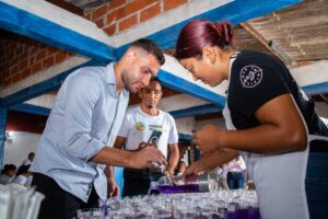 Surtigas fortalece la agricultura urbana en Pasacaballos