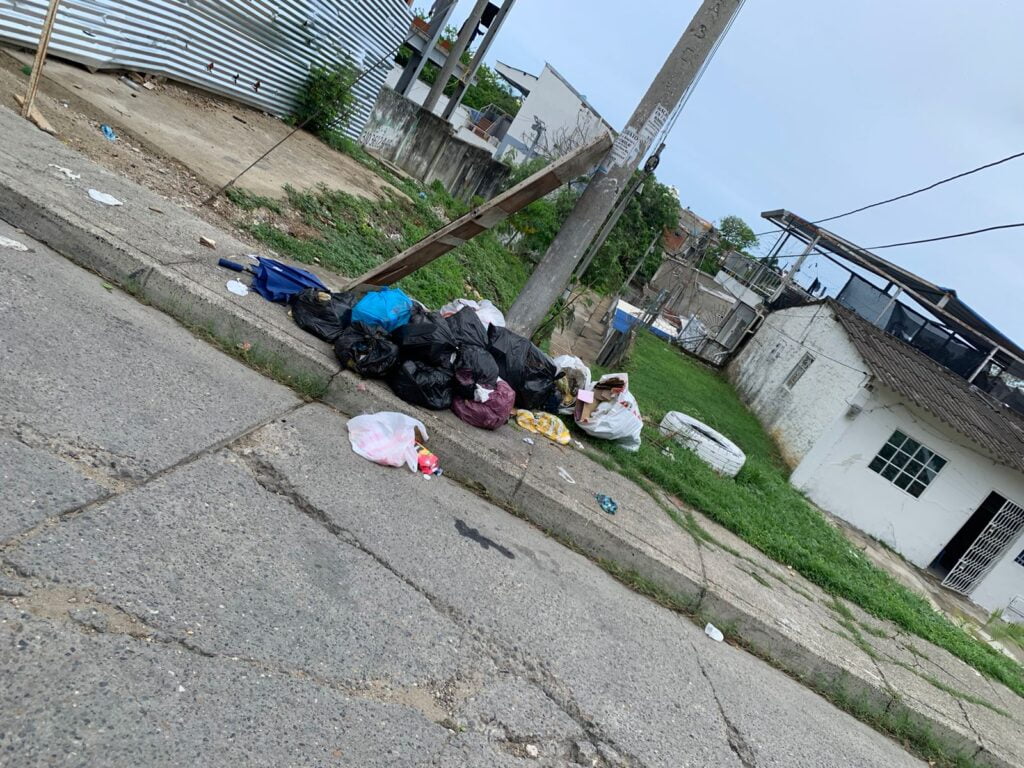 Veolia atendió llamado de vecinos del los Cerros y Altos de San Isidro ...