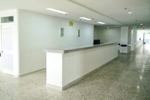 Finalizó renovación del piso 8 del Hospital Universitario del Caribe, "Seguimos cumpliendo" indica gobernador Blel