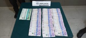 COMERCIANTE COMO EL CAMARÓN, SE DURMIÓ Y MUJER LE ROBA 5 MILLONES DE PESOS