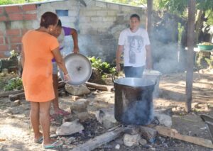 Alcaldía de Cartagena sigue atendiendo a los damnificados por las lluvias.