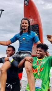 Jefferson Tascon ganó oro en surf
