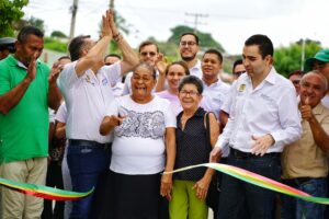 Gobernador Blel continua entregando obras de impacto,  realizadas en su administración