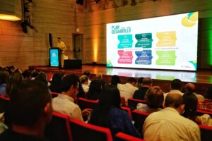 "Cuatro años haciendo a Bolívar y a su gente Primero" con esta frase finaliza el gobierno del "Bolívar Primero" de Vicente Blel, en la entrega de cuentas de su gestión