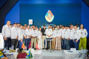 Gobernador Yamil Arana firmó como primer departamento en poner en marcha Plan de Formalización Predios