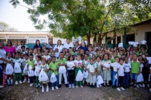 Primera Gestora de Bolívar, lideró entregó kits escolares del programa ‘Mejor pa’l Colegio