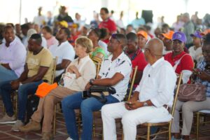 "Encuentros Barriales" llegó a Barú y varias zonas insulares, tendrán beneficios, alcalde Turbay Paz escuchó peticiones de las comunidades