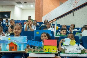 Niña de la Institución Educativa Antonio Nariño gana campaña educativa de Veolia Aseo Cartagena y Aguas de Cartagena Alrededor de Iberoamérica 2024