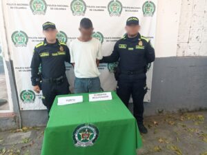 En 24 horas Policía captura 4 delincuentes y recupera una cadena de oro, celulares y una motocicleta
