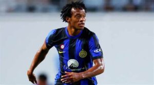Arne Slot técnico del Liverpool decidió imitar a Juan Carlos Osorio técnico del Tijuana y no convocar a Luis Díaz