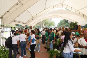 Desde hoy y hasta mañana 30 de marzo el Mercado Campesino en el Mall Plaza, acerca el alma del campo bolivarense a los cartageneros.