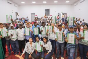 ANT no para de entregar tierras en Colombia y esta vez en el departamento de Bolívar entregaron 207 predios