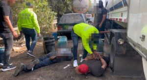 POLICÍA NACIONAL GOLPEA DURO A “LOS PIMPINEROS” QUE SAQUEABAN EL COMBUSTIBLE EN CARTAGENA