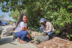 Voluntarios y entidades unidos limpiaron el Caño Juan Angola en Canapote.