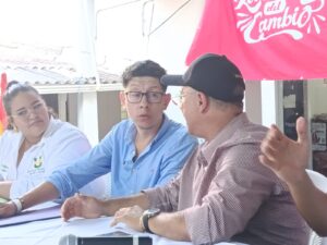 Ministro Daniel Rojas entrega inversión, rector Juan Arraut recibe expansión UMAYOR Cartagena.