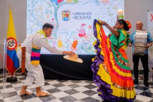 Bolívar Late conecta comunidades con arte, lectura y patrimonio en escenarios culturales del departamento.