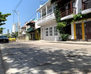 Renovación del alcantarillado en Getsemaní mejora condiciones sanitarias y protege entorno urbano.
