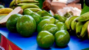Productores campesinos de Bolívar ofrecen frutas frescas y verduras directamente al público  