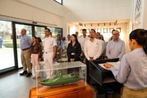 Cámara de Comercio y Bureau Veritas entregan reconocimiento a la corporación naval.