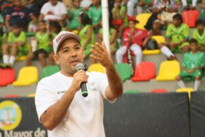 Andrés Porras Villamil impulsó inauguración deportiva con mensaje de integración comunitaria.